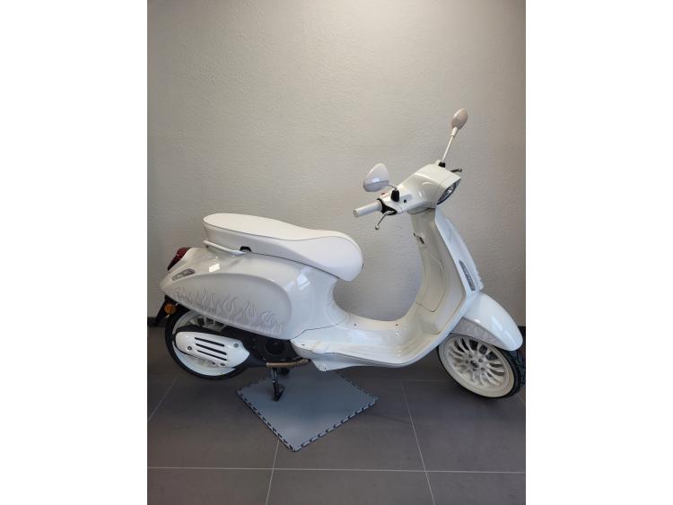 VESPA SPRINT 125 SERIE SPECIAL