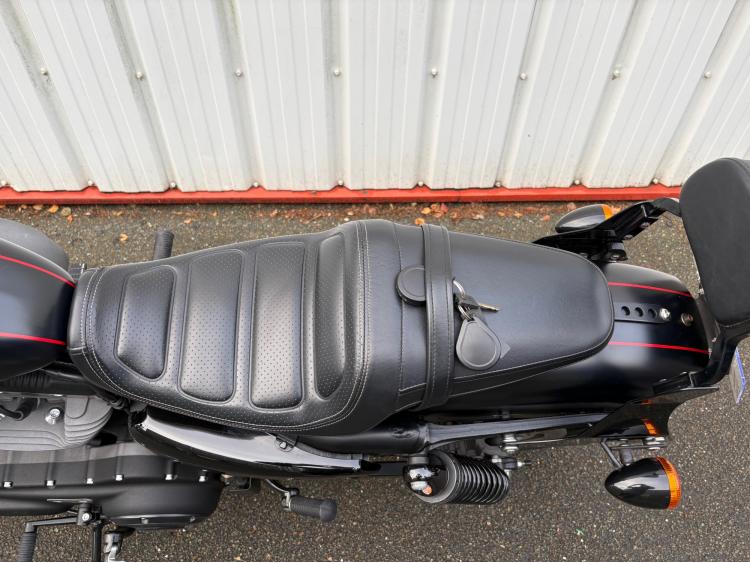 HARLEY-DAVIDSON SPORTSTER 1200