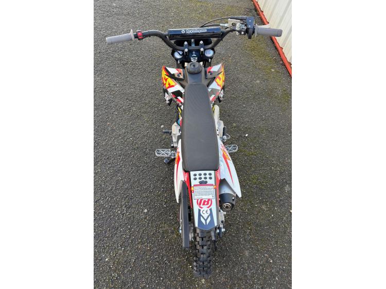 YCF START F 88 SE