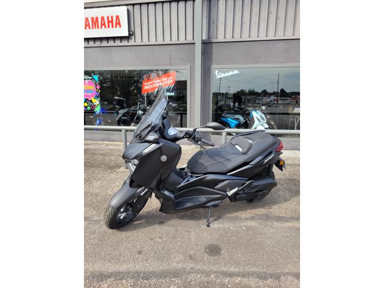 YAMAHA XMAX 125 TECH MAX