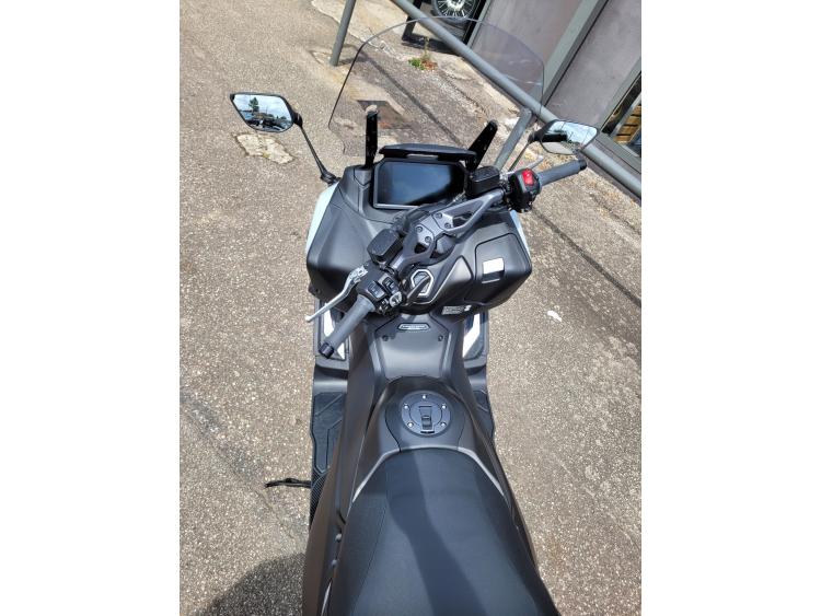 YAMAHA XP T-MAX 560 TECH MAX 2025