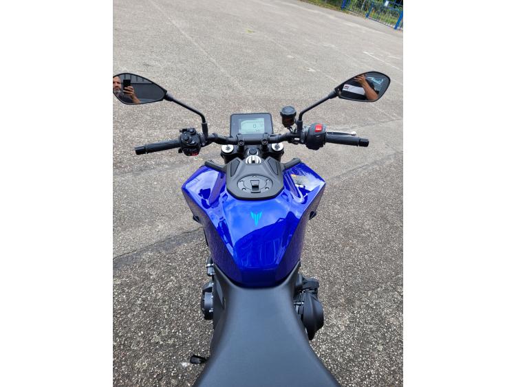 YAMAHA MT-09  Y-AMT