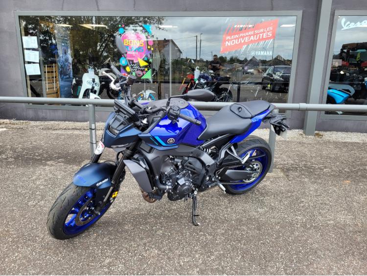 YAMAHA MT-09  Y-AMT