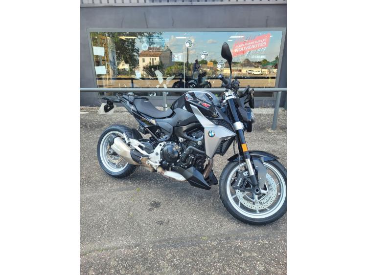 BMW F 900 R
