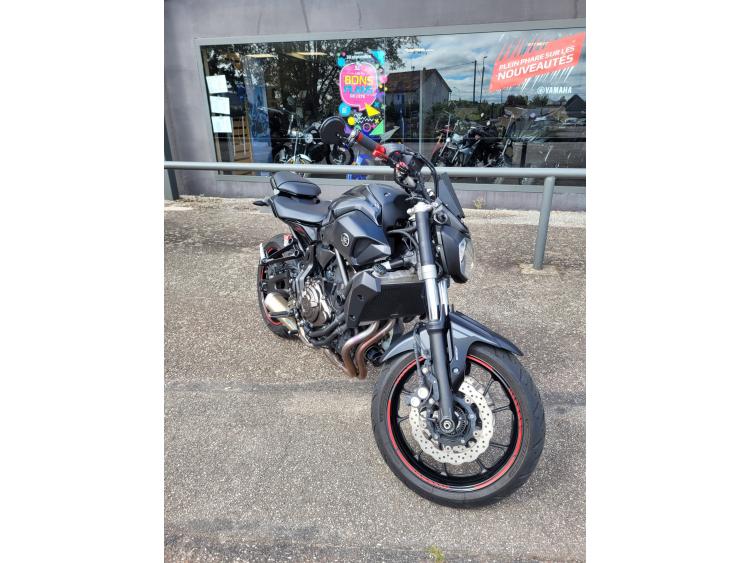 YAMAHA MT-07 (47.5CV)