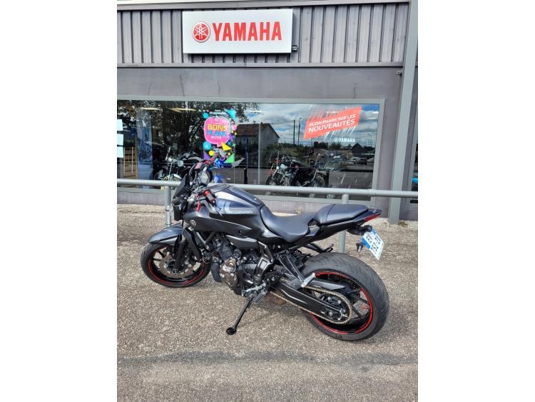 YAMAHA MT-07 (47.5CV)