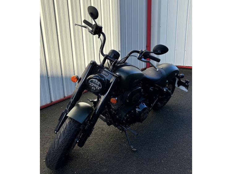 INDIAN CHIEF BOBBER DARK HORSE